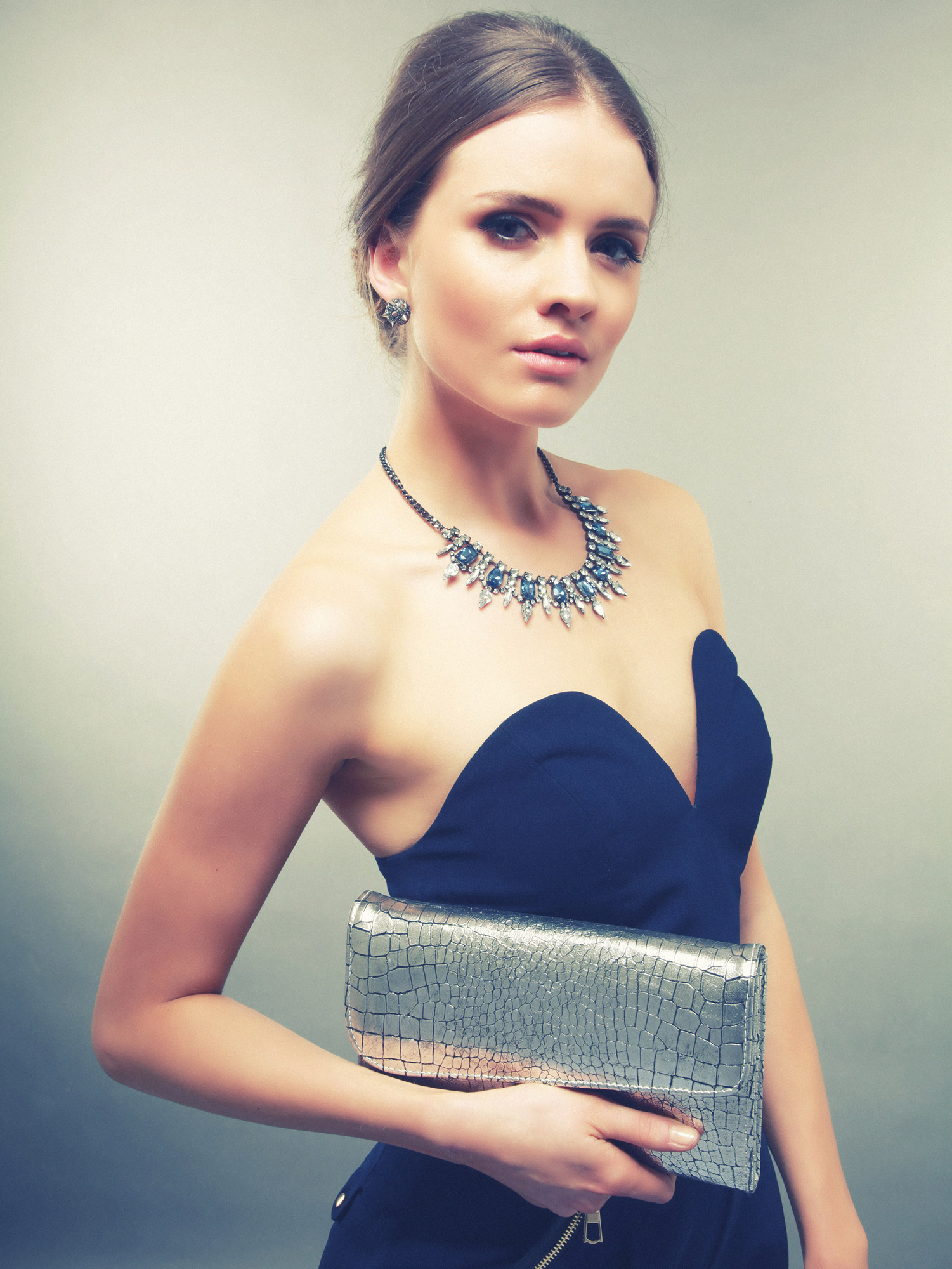 Vintage Metallic Contrast Clutch - Sample 2 Vintage Metallic Contrast Clutch - Sample - Image 2